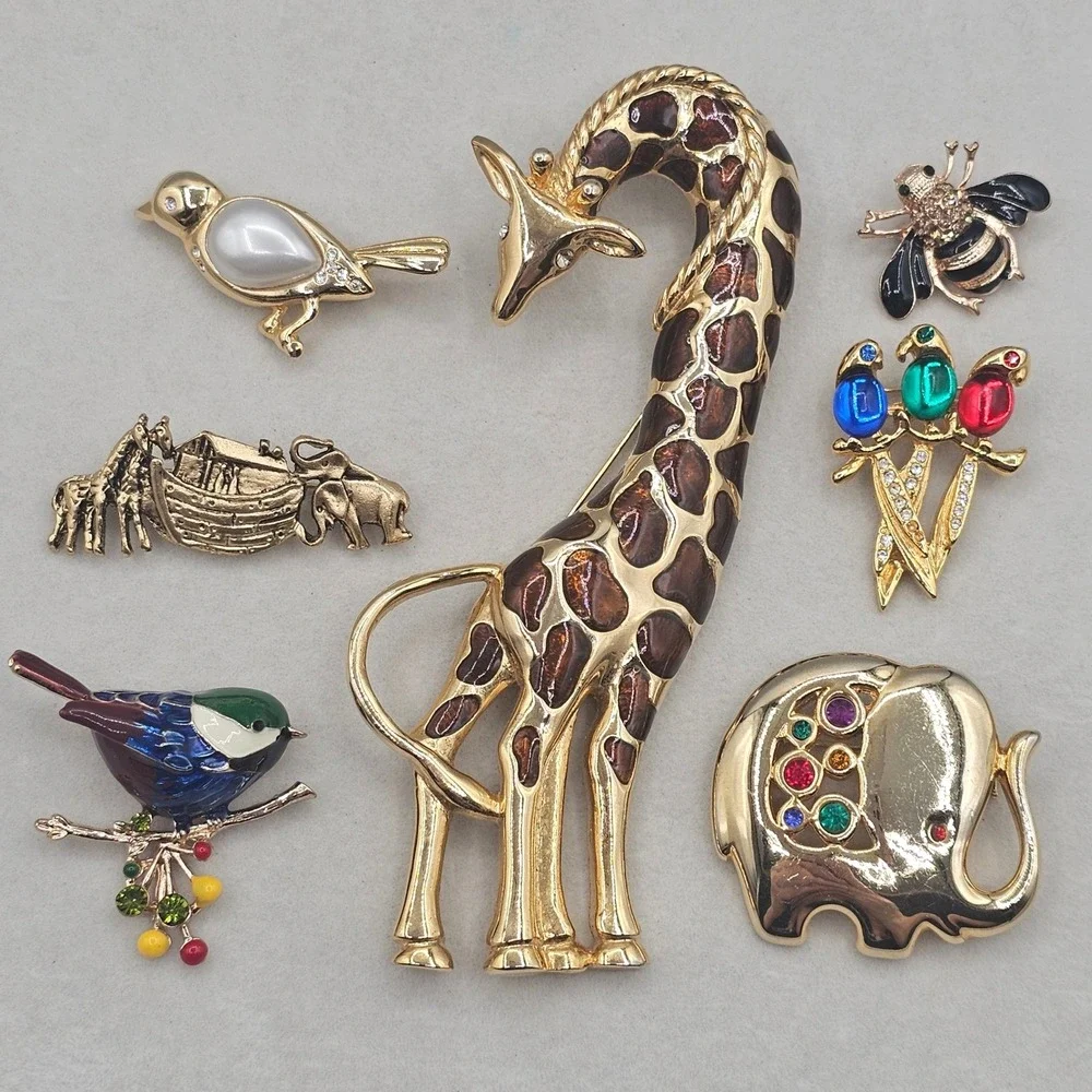 Rhinestone Enamel Animal Brooch Lot Giraffe Elephant Bee Bird 7pc Vintage Modern